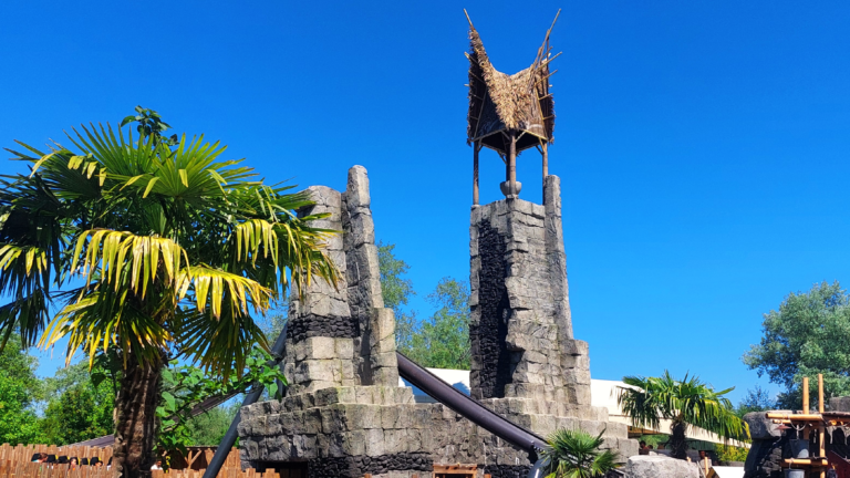 Montagne russe Mahuka, l'attraction phare de Walibi Rhône-Alpes
